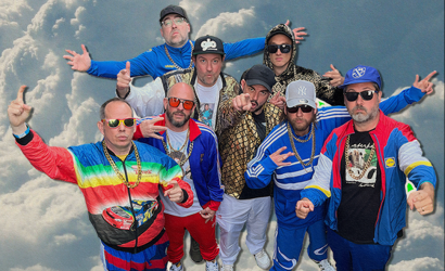 Goldie Lookin' Chain
