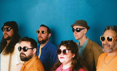 Ríoghnach Connolly & Honeyfeet  at The Gate, Cardiff