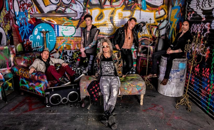 Fozzy tickets