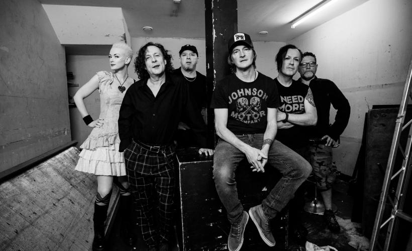 The Wonder Stuff + Inspiral Carpets  at Octagon Centre, Sheffield