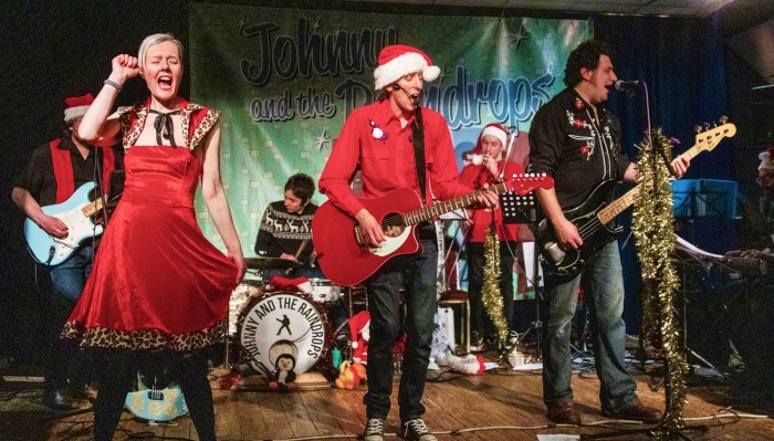 Johnny & the Raindrops legendary Christmas gig!