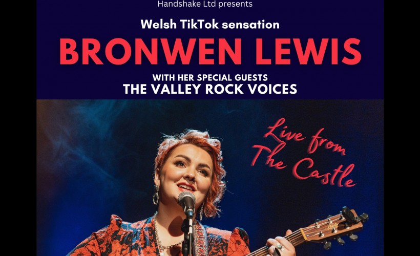 Bronwen Lewis & the Valley Rock Voices  at Chepstow Castle, Chepstow