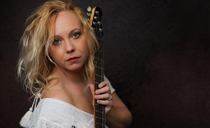 Chantel McGregor  at 100 Club, London