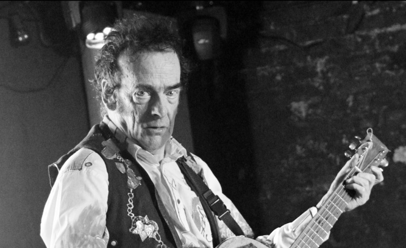 Ed Tudor Pole  at New Cross Inn, London