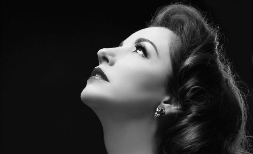 January Blues Festival LAURA B AND HER BAND at The London