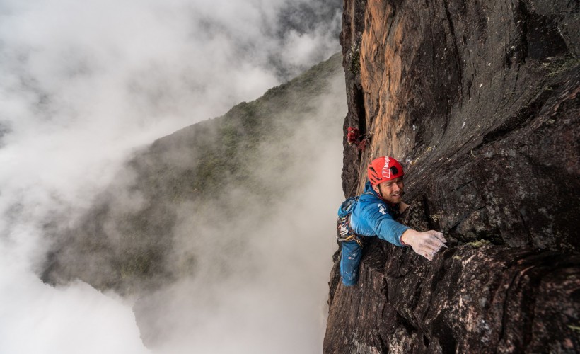 LEO HOULDING CLOSER TO THE EDGE tickets