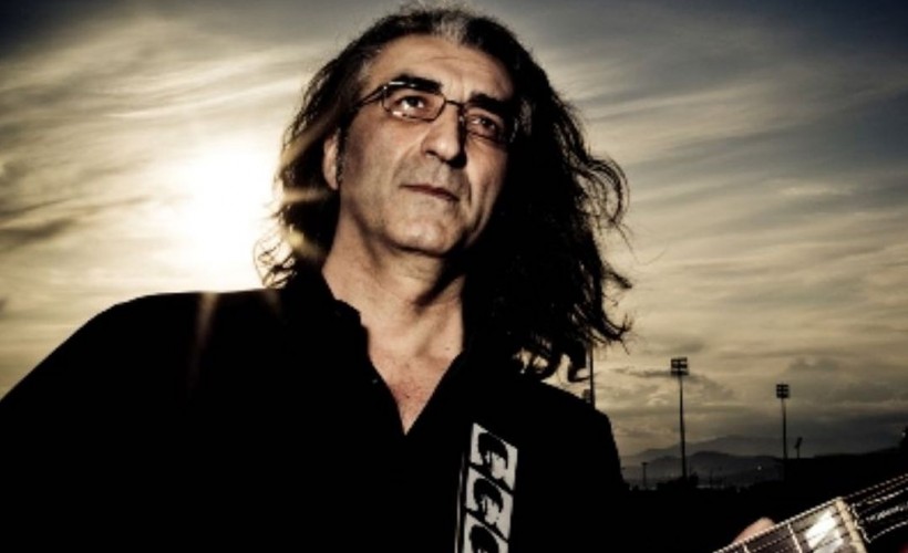 Vasilis Kazoulis  at New Cross Inn, London
